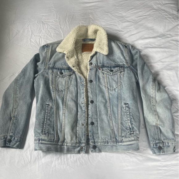 Levi's Other - Vintage Levi’s Denim Sherpa lined trucker jacket